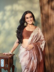 Actress Surbhi Jyoti HD Photos and Wallpapers October 2025
