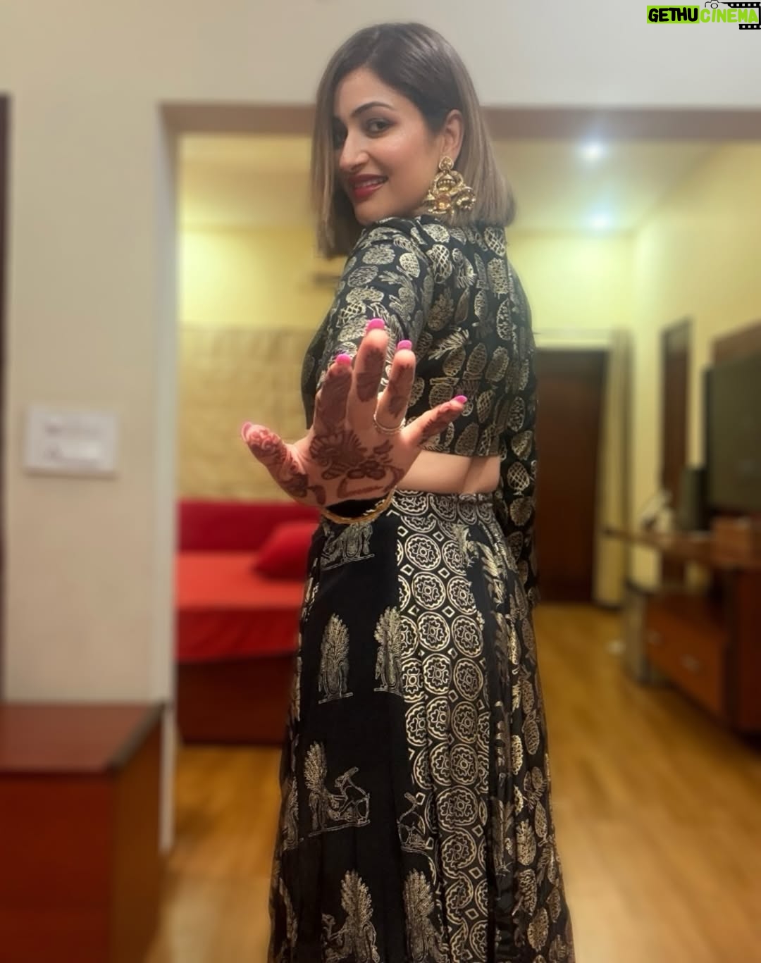 Surilie Gautam - 3 Likes - 🖤