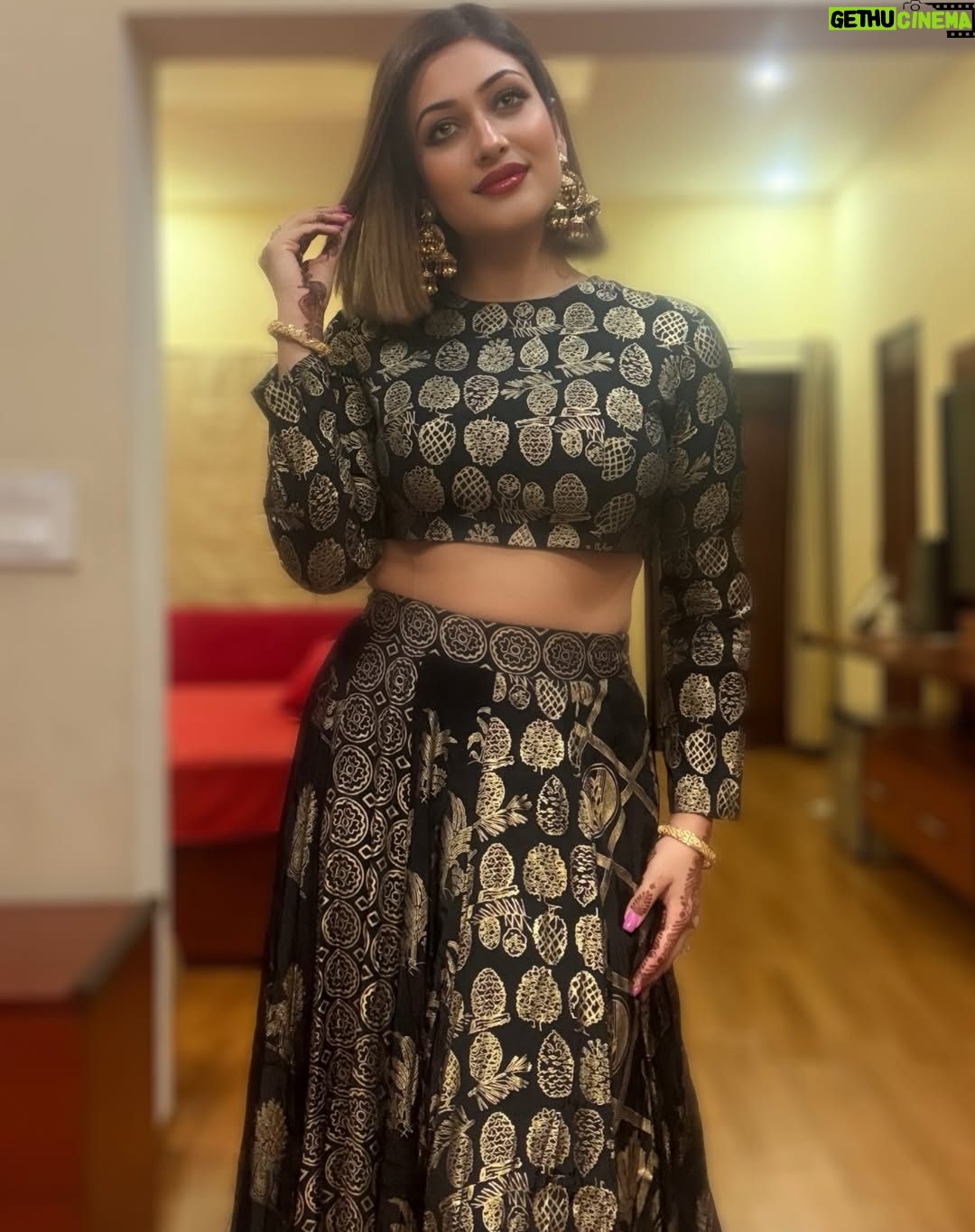 Surilie Gautam - 3 Likes - 🖤