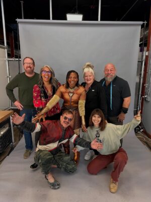 Susan Heyward Instagram - That’s a wrap on @theboystv (and prolly 🇺🇸)!

Random pics of an insanely purposeful village.

Team work makes the dream work from cast, crew, executives, creatives, staff and FANS!

Beaming a million megawatts of gratitude and excitement to go out with a bang (maybe just like 🇺🇸😬).

See you in szn 🖐🏾