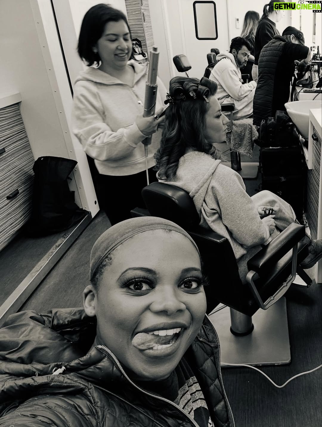 Susan Heyward - 23.7K Likes - That’s a wrap on @theboystv (and prolly 🇺🇸)!

Random pics of an insanely purposeful village.

Team work makes the dream work from cast, crew, executives, creatives, staff and FANS!

Beaming a million megawatts of gratitude and excitement to go out with a bang (maybe just like 🇺🇸😬).

See you in szn 🖐🏾