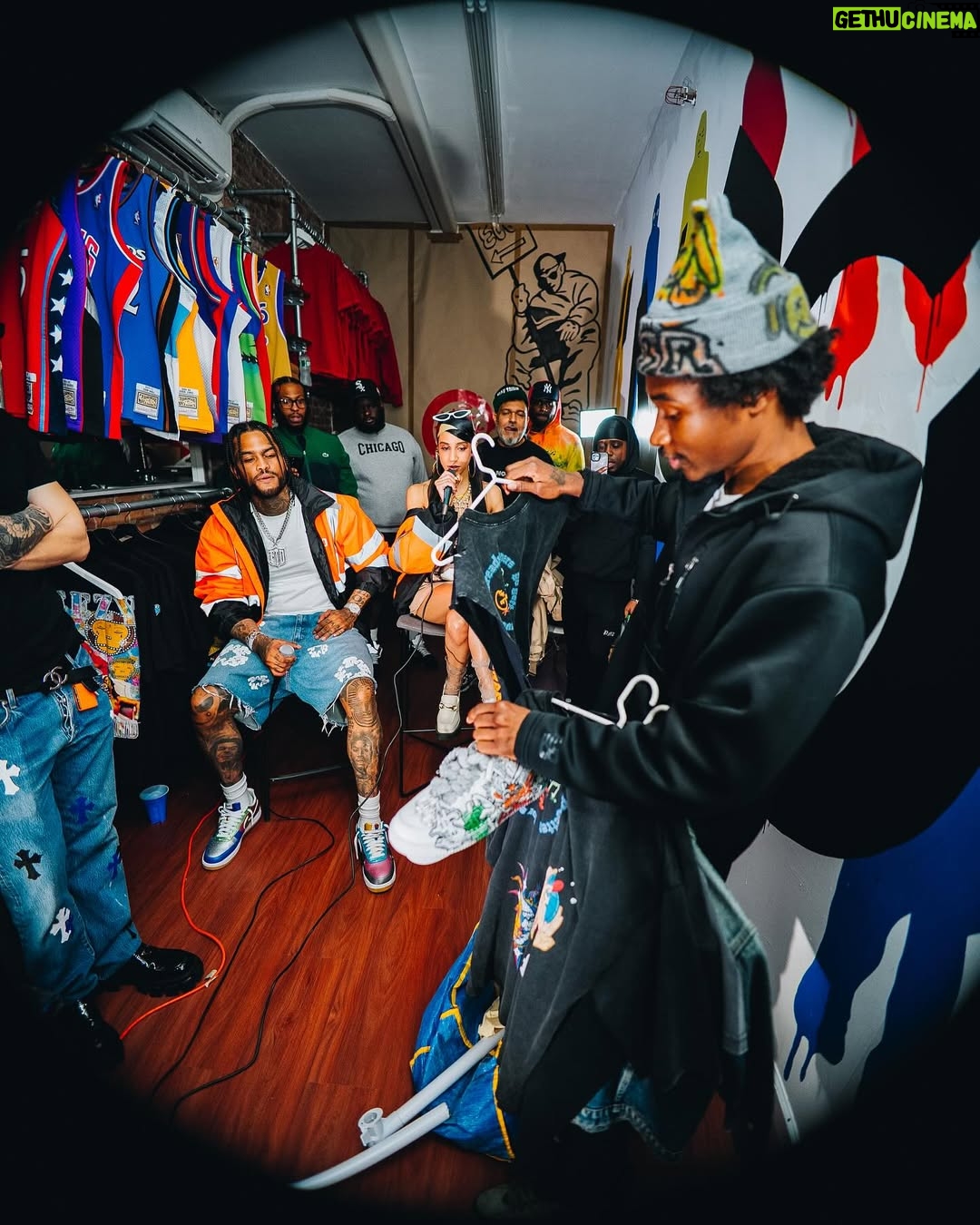 Suzi - 1K Likes - Just yesterday, Dave East and Suzi made sure every single person who pulled up to JOMO SoHo felt the love, caught the vibe, and walked away with real benefits.

Under the cultural heat curated by CAPO and the JOMO crew, the whole spot was lit—no cap.
Folks wasn’t just watching, they was in it. From custom tee heat presses to the real-deal style battles, it was Echoes of the Streets like y’all never seen before.

This ain’t just fashion—it’s family, it’s foundation, it’s flavor straight out the mud.

And now the streets talkin’…

Who’s the next Day One from Jim Jones’ camp to step in the ring?
We got more heat loading, more names comin’, more culture about to pop.

You were there? Salute.
You missed it? Don’t trip.
Stay tapped in. Round 2 comin’ soon.

#EchoesOfTheStreets #JOMOStyleClash #DaveEast #SuziNYC #CapoCulture #JimJonesDayOnes #EastCoastEnergy #FromTheGarageToTheStreets #BuiltFromTheStreets #NYCvsATL #JOMOSoHo #RealOnesOnly #StreetwearRevival #CultureInMotion