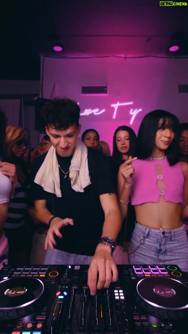 Suzi - 5.5K Likes - ITS FINE BY MEEEEEEE @suzi