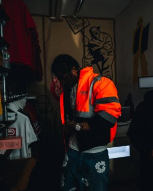 Suzi Instagram - Just yesterday, Dave East and Suzi made sure every single person who pulled up to JOMO SoHo felt the love, caught the vibe, and walked away with real benefits.
Under the cultural heat curated by CAPO and the JOMO crew, the whole spot was lit—no cap.
Folks wasn’t just watching, they was in it. From custom tee heat presses to the real-deal style battles, it was Echoes of the Streets like y’all never seen before.
This ain’t just fashion—it’s family, it’s foundation, it’s flavor straight out the mud.
And now the streets talkin’…
Who’s the next Day One from Jim Jones’ camp to step in the ring?
We got more heat loading, more names comin’, more culture about to pop.
You were there? Salute.
You missed it? Don’t trip.
Stay tapped in. Round 2 comin’ soon.
#EchoesOfTheStreets #JOMOStyleClash #DaveEast #SuziNYC #CapoCulture #JimJonesDayOnes #EastCoastEnergy #FromTheGarageToTheStreets #BuiltFromTheStreets #NYCvsATL #JOMOSoHo #RealOnesOnly #StreetwearRevival #CultureInMotion
