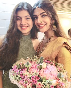 Swaksha Instagram - Met THE Sreeleela and I’m still shook! Her talent is beyond words, but what struck me most was her humility, warmth and kindness💫 

As we spoke, she shared some profound advice that resonated deeply with me🎀 Her words were pure gold, and I’m gonna hold onto it forever💖

This experience has inspired me in ways I can’t even put into words🙏 Meeting this dancing legend is definitely a core memory! ✨
Thank you, @sreeleela14 for being such a beautiful soul inside and out. You’ve left an indelible mark on my heart💕 

@get2shakthi @sricreationspage
.
.
.
.
#sreeleela #instagram #actor #instagood #pictureoftheday #celebrity #sreeleelafans #teluguactress #telugucinema