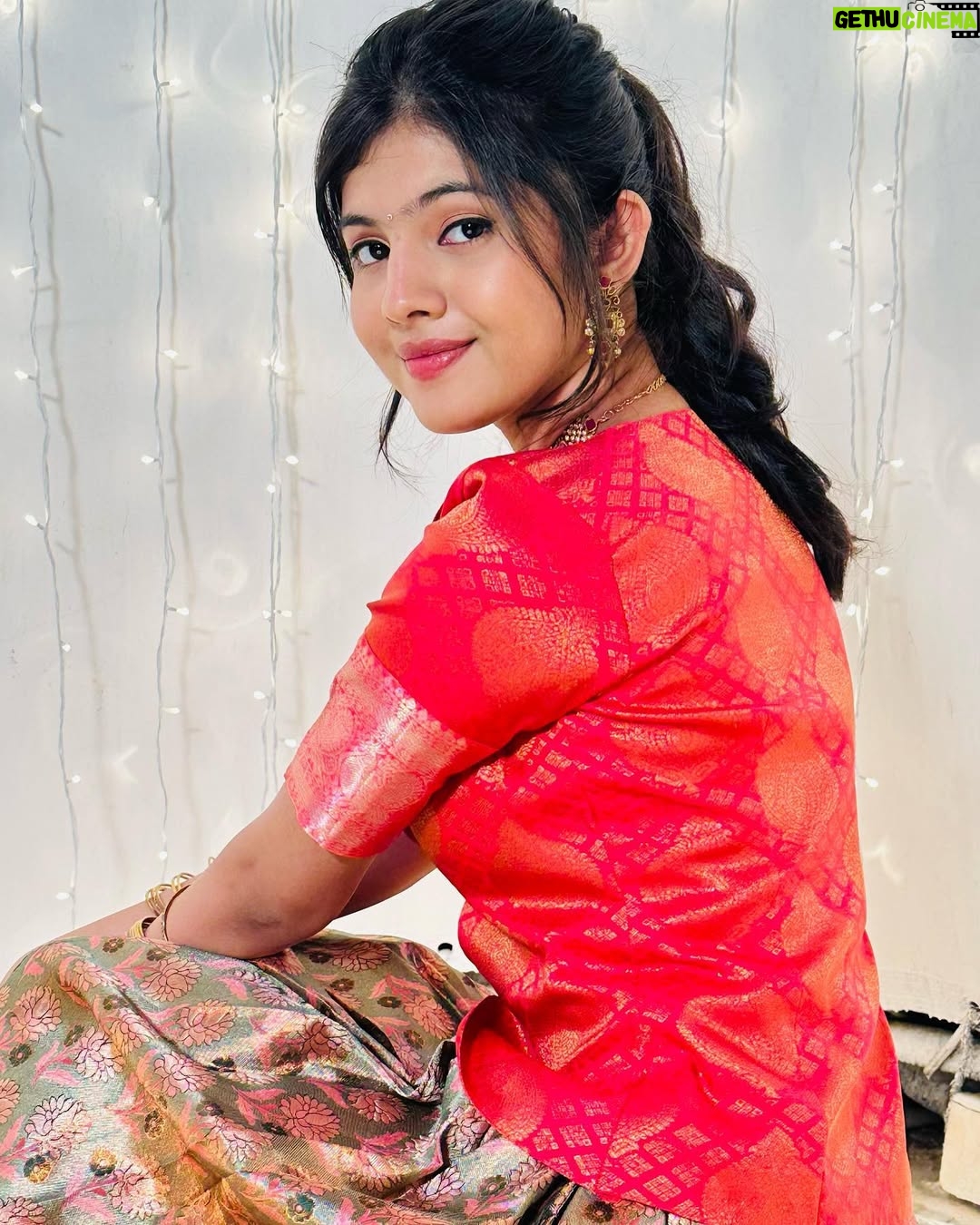 Swaksha - 18.6K Likes - It’s the time of the year…for faith and festivities…Golus and Garbas, Paavadais and Ghagras! 
My Navratri diaries-1♥️
.
. @thechennaisilks 
.
.@foreshorestudio28
.
#navratri #navratri2023 #navratrioutfit #outfit #festival #festive #festivewear #navratridiaries #explore #explorepage #trending #instagram #instagood