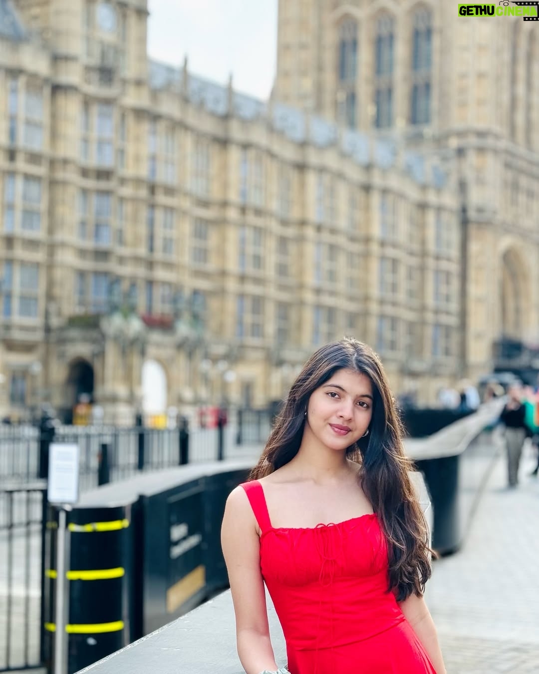 Swaksha - 14.5K Likes - London, you have my heart💌
. 
.
.
.
#london #uk #bigben #instagram #instagood #explorepage #explore #trending #londonlife #picoftheday #viral #travel #vacation