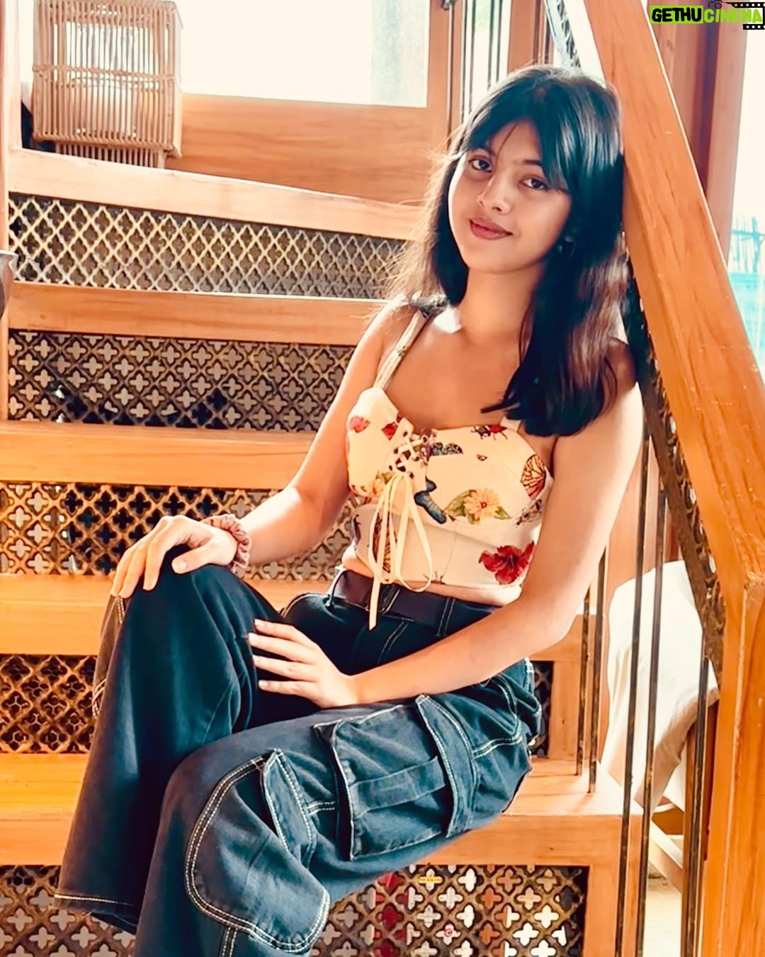Swaksha - 11.9K Likes - 🫶🏻
@bastianmumbai 
.
.
.
#bastian #explorepage #explore #pic #pose #viral #viralpost #restaurant #lovefood #instagram #instagood #instadaily #fashionmodel #fashionmodel