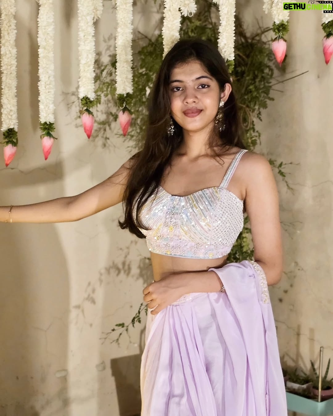 Swaksha - 37.6K Likes - Serving Gulabi looks this Diwali🥰🪔
.
.
.
.
#diwali #diwalivibes #diwali2024 #traditional #festival #festive #explore #explorepage #instagood #instagram #viral #lehenga #oufit #ootd #pink