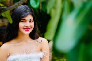 Swaksha Instagram - Confidence is my style.. what’s yours?🤍
.
.
#picoftheday #explorepage #explore #viral #viralpost #photoshoot #shootdiaries #birthdaygirl #birthdayshoot #outdoorshoot #modelshoot #model