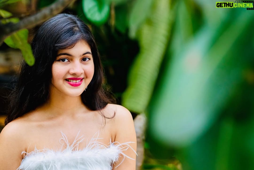 Swaksha - 13.5K Likes - Confidence is my style.. what’s yours?🤍
.
.
#picoftheday #explorepage #explore #viral #viralpost #photoshoot #shootdiaries #birthdaygirl #birthdayshoot #outdoorshoot #modelshoot #model