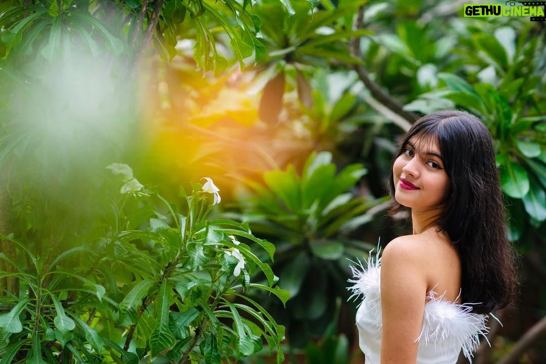 Swaksha - 13.5K Likes - Confidence is my style.. what’s yours?🤍
.
.
#picoftheday #explorepage #explore #viral #viralpost #photoshoot #shootdiaries #birthdaygirl #birthdayshoot #outdoorshoot #modelshoot #model