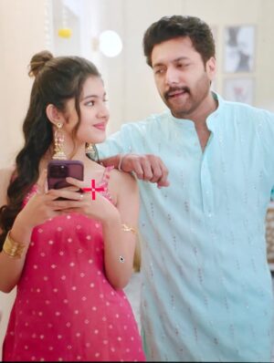 Swaksha Instagram - Super experience shooting with the Superstar @iam_ravimohan for Super Saravana Stores♥️
.
.
@foreshorestudio28 Thanks for having more faith in me than I do in myself!
.
.
#explore #explorepage✨ #jayamravi #saravanastores #viral #instapic #tamil #tamilcinema #tamilactress #ad