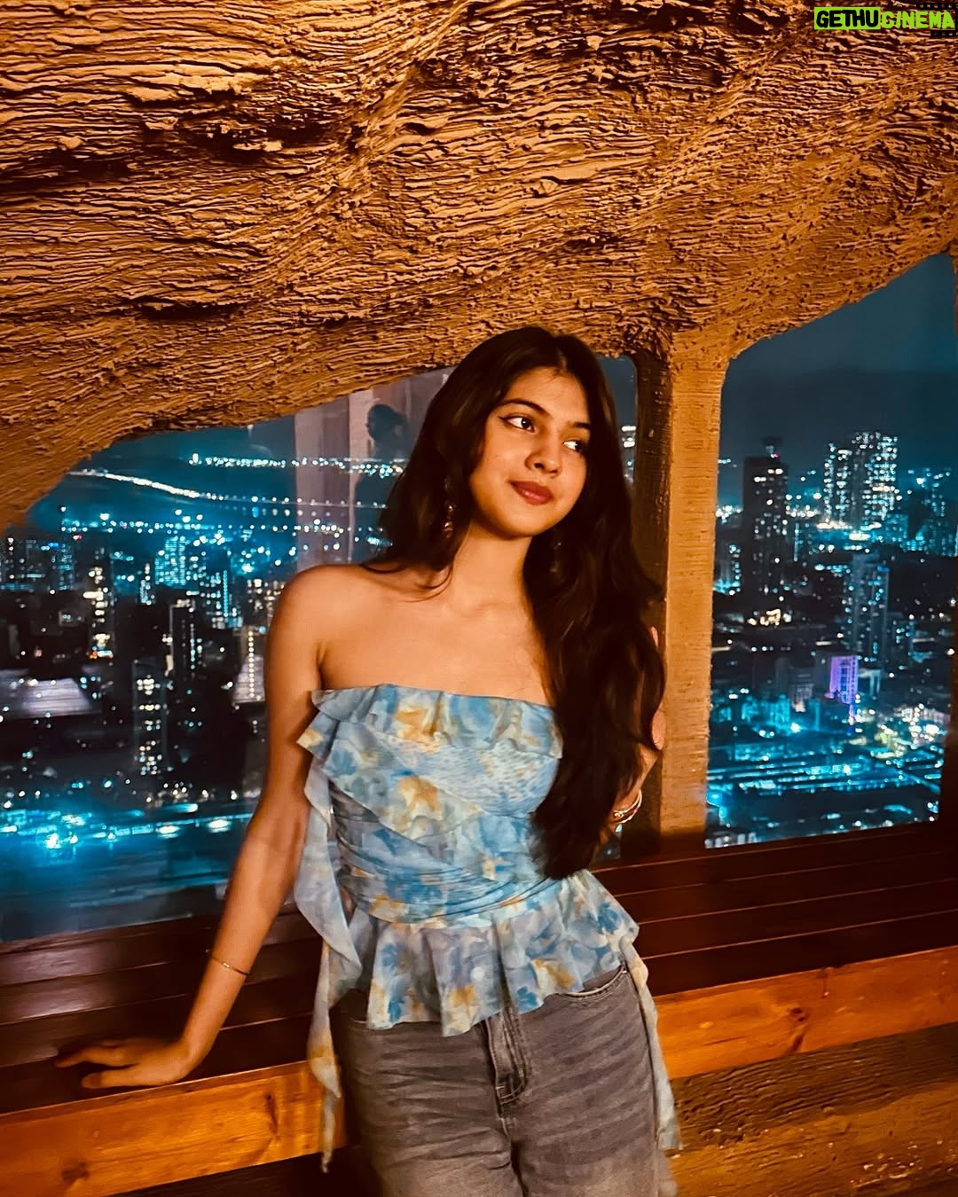 Swaksha - 12.7K Likes - Magical and marvellous evenings🪄✨
.
.
.
.
.
#bastian #bastianmumbai #explorepage #explore #picture #sunset #sunkissed #fyp #foryoupage #mumbai #restaurant #food