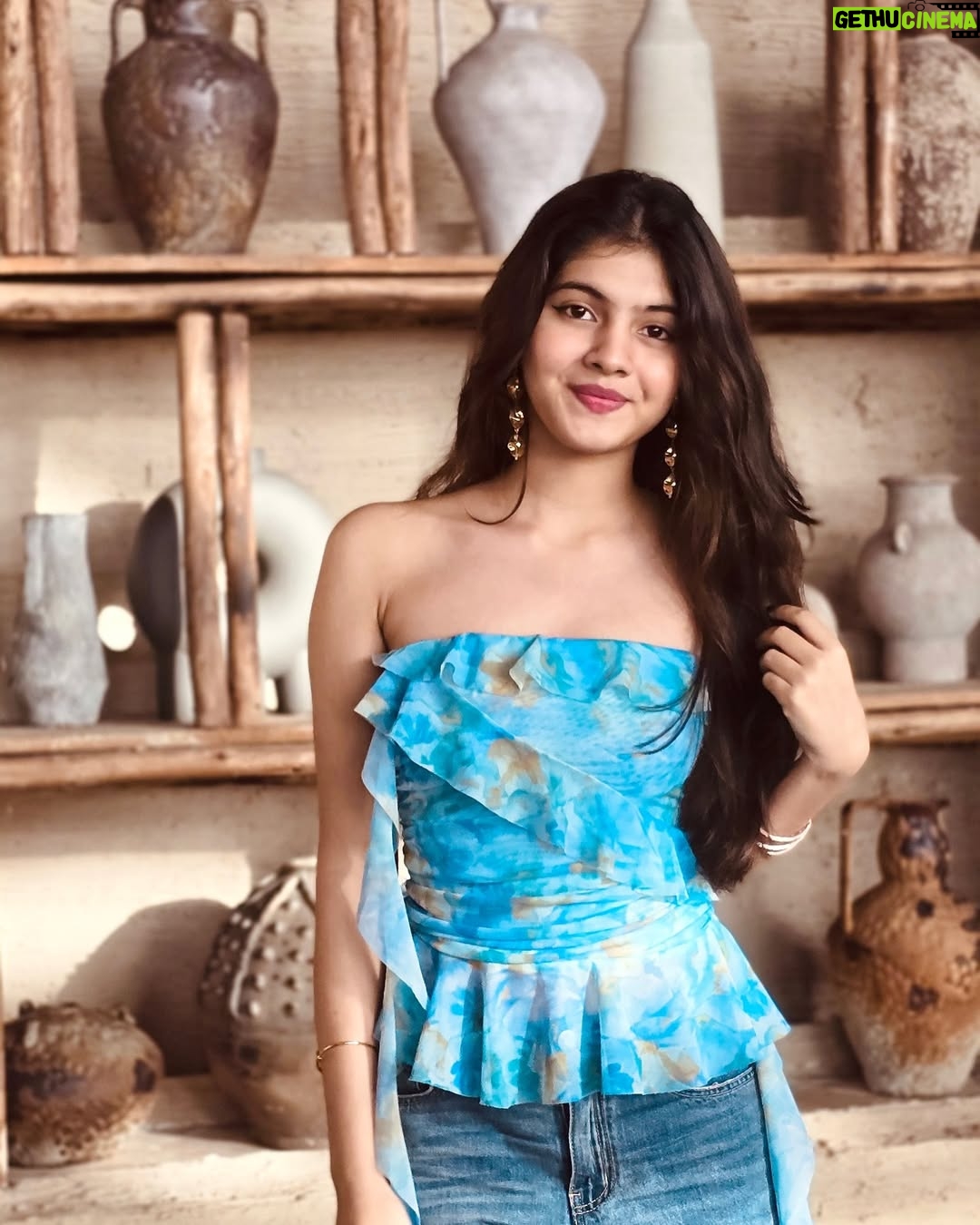 Swaksha - 12.7K Likes - Magical and marvellous evenings🪄✨
.
.
.
.
.
#bastian #bastianmumbai #explorepage #explore #picture #sunset #sunkissed #fyp #foryoupage #mumbai #restaurant #food