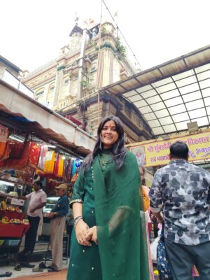 Sweeti Mishra Instagram - 🕉🔱🙏Jay Maa
.
.
.
#mumbadevi #🔱 #sweetymishra12_ #💕 #☀️