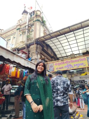Sweeti Mishra Instagram - 🕉🔱🙏Jay Maa
.
.
.
#mumbadevi #🔱 #sweetymishra12_ #💕 #☀️