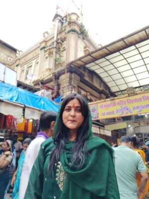 Sweeti Mishra Instagram - 🕉🔱🙏Jay Maa
.
.
.
#mumbadevi #🔱 #sweetymishra12_ #💕 #☀️