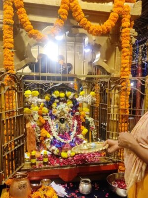 Sweeti Mishra Instagram - 🙏🕉🔱Jay Shani Dev
.
.
#sweetymishra12_ #💕 #☀️ #shanidev