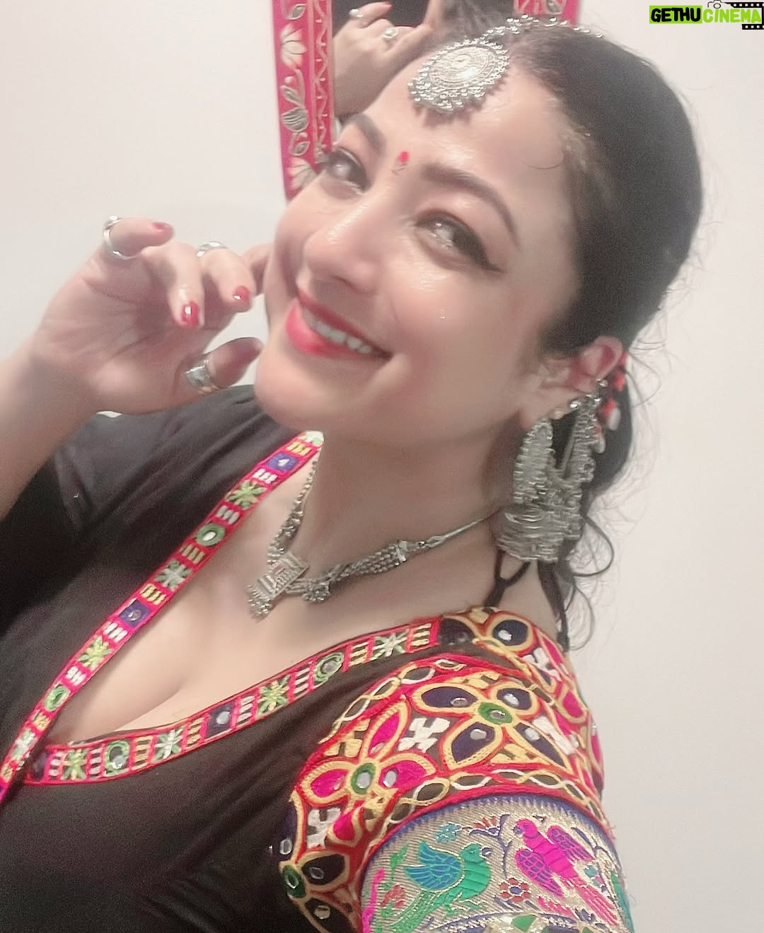 Sweety Chhabra - 30.3K Likes - Good morning dosto ❤️#happyashtami #blessed #🧿 #jaimatadi #garbavibes #garbaoutfit