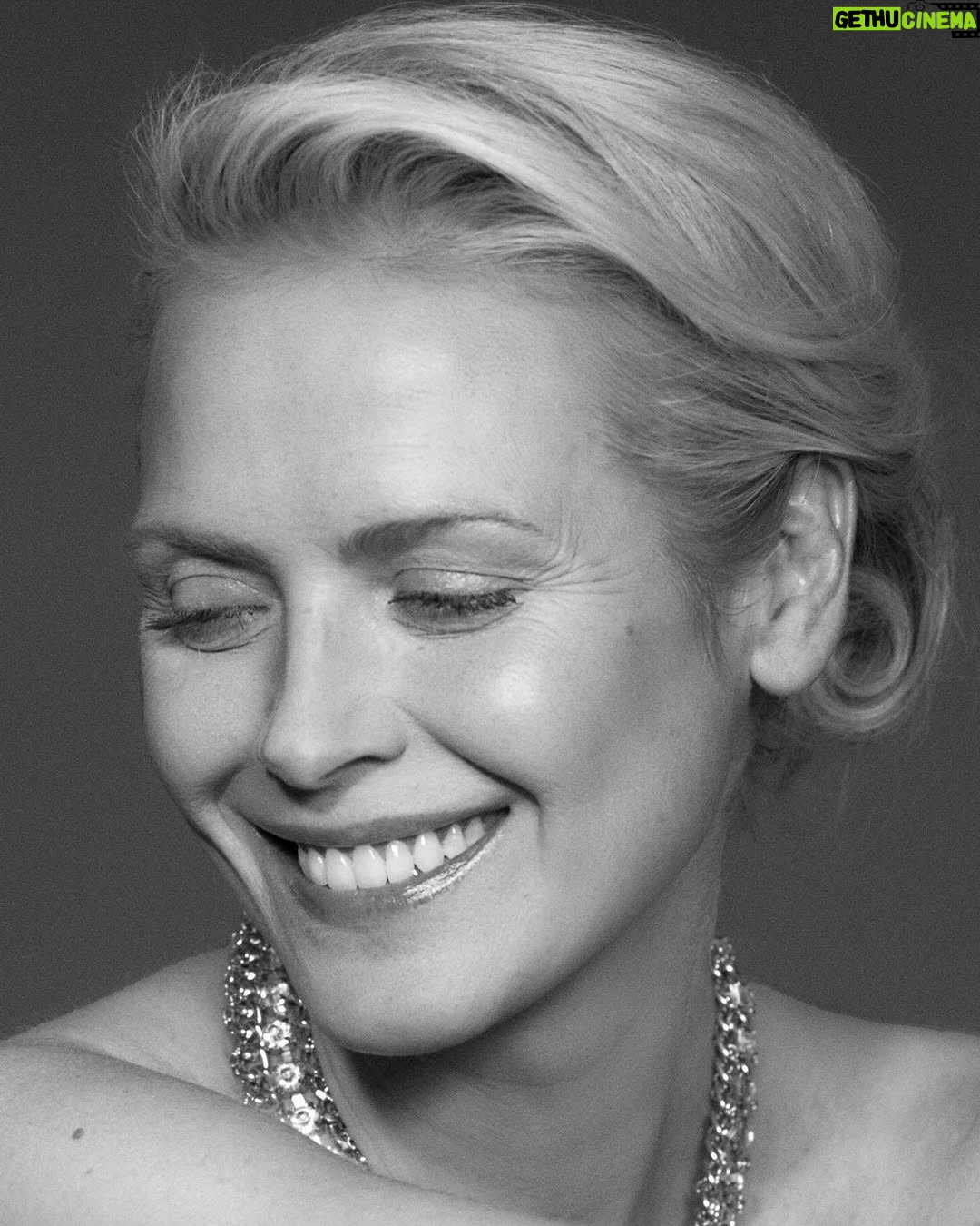Synnøve Macody Lund - 6.9K Likes - This summer I discovered my latest headshots at the agency were 10 years old😅 Time for an update … I called the best Norwegian fotographer I know, Fred Jonny, now based in NY, and this is our favourite sample from our shoot. We wanted to create a classic cinematic feel with iconic poses, but also a sense of being behind the scenes; to capture the human behind the actor. I love the result and so thankful that Fred Jonny made this work. Because trust me, I am far more comfortable with moving pictures😁 @fredjonny @andresvklovstad (hair) @panoramaagency