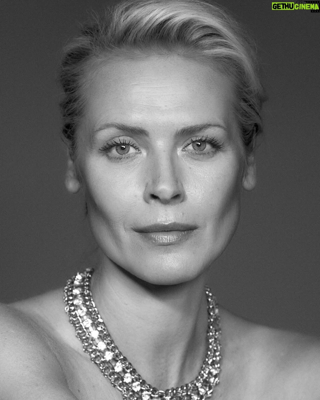 Synnøve Macody Lund - 6.9K Likes - This summer I discovered my latest headshots at the agency were 10 years old😅 Time for an update … I called the best Norwegian fotographer I know, Fred Jonny, now based in NY, and this is our favourite sample from our shoot. We wanted to create a classic cinematic feel with iconic poses, but also a sense of being behind the scenes; to capture the human behind the actor. I love the result and so thankful that Fred Jonny made this work. Because trust me, I am far more comfortable with moving pictures😁 @fredjonny @andresvklovstad (hair) @panoramaagency