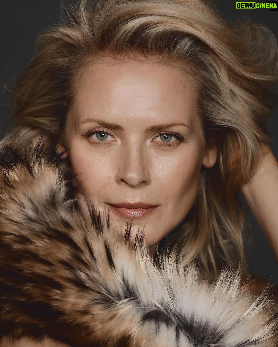 Synnøve Macody Lund - 6.9K Likes - This summer I discovered my latest headshots at the agency were 10 years old😅 Time for an update … I called the best Norwegian fotographer I know, Fred Jonny, now based in NY, and this is our favourite sample from our shoot. We wanted to create a classic cinematic feel with iconic poses, but also a sense of being behind the scenes; to capture the human behind the actor. I love the result and so thankful that Fred Jonny made this work. Because trust me, I am far more comfortable with moving pictures😁 @fredjonny @andresvklovstad (hair) @panoramaagency
