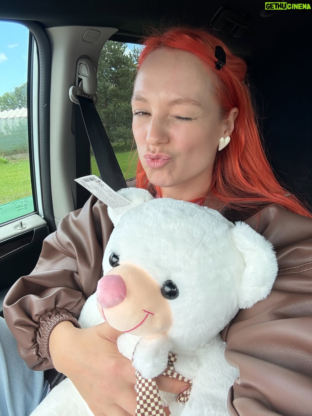 TARABAROVA - 3.8K Likes - Моє щиро дякую кожному, хто був з нами на цих великих концертах у Чернівцях та
Івано-Франківську ✨❤️‍🔥
⠀
За музику, підтримку, донати для @misto.dobra та шоу, яке ми створили разом!
⠀
До зустрічі у Києві 23.11 у МКЦМ ✨ квитки за посиланням у профілі
⠀
Дякую @event_agency_smart.ua @anna_ugorchak @_senyk 
Дякую колективам @maasai_dance_school @dancecitycv 🫶🏻
Партнерам @victoria.deluxe.hotel @dali_bude.resto @zatyshok_cv 
⠀
Дякую моїй команді @leevvhite @nick_klymenko @chaba_dance @viksinua @_.belousik._ 
⠀
СВІТЛА СТОРОНА МУЗИКИ не зупиняється, це тільки початок.
⠀
Люблю, ваша Світлана TARABAROVA🧡

У яких містах чекаєте ?