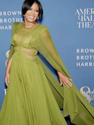 Tamron Hall Instagram - Green in any shade does it for me 💚. Reliving a night to cherish. @abtofficial. Dress: @bibhumohapatra. Jewelry @mateonewyork Stylist: @memsor. Hair: @johnnywright220. Face: @glowbyraulotero. #mistycopeland #ballet #americanballettheater