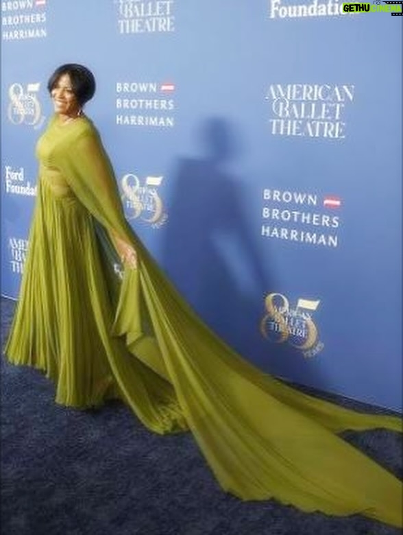 Tamron Hall - 8.8K Likes - Green in any shade does it for me 💚. Reliving a night to cherish. @abtofficial. Dress: @bibhumohapatra. Jewelry  @mateonewyork Stylist: @memsor. Hair: @johnnywright220. Face: @glowbyraulotero. #mistycopeland #ballet #americanballettheater