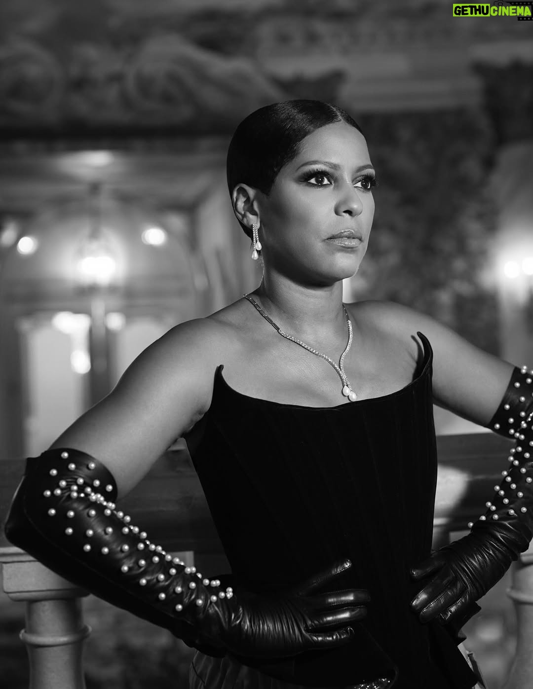 Tamron Hall - 15.3K Likes - An honor to grace the birthday cover with @accessoriescouncil — timeless style, bold accessories, and a dream team who brought this vision to life. Here’s to celebrating beauty, craft, and the art of accessorizing. #AccessoriesCouncil #AccessoryTrends”
✨ Dream Team Credits ✨
	•	📸 Photographer: Andrew Egan
	•	👗 Styling: Memsor Kamarake (@memsor)
	•	💇🏾‍♀️ Hair: Johnny Wright (@johnnywright220)
	•	💄 Makeup: Billie Gene (@billieegene)  Full list of what I wore go to @accessoriescouncil @accessoriesmag