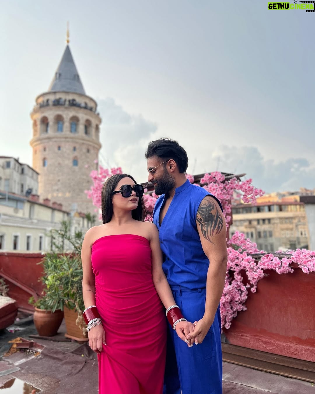 Tanika chawla - 2K Likes - Making memories in Istanbul with my love ♥️🧿
.. 
#honeymoon #couple #galatatoweristanbul #shubhkitaani