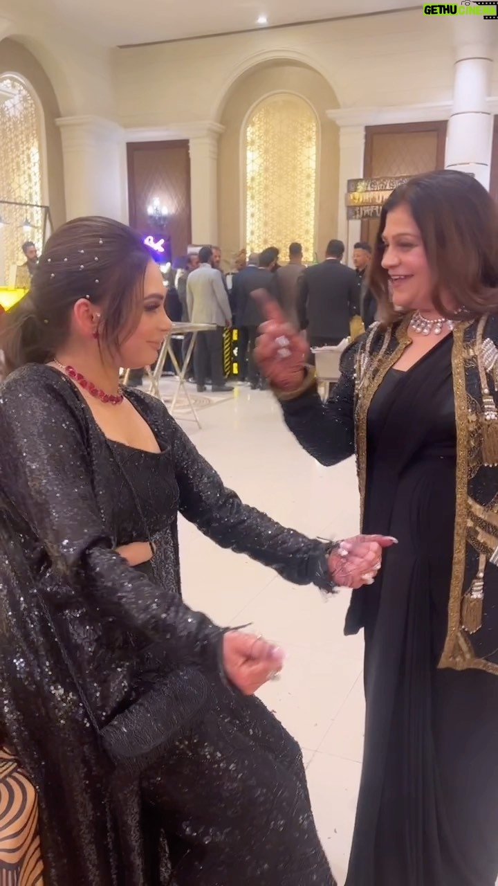 Tanika chawla - 1.2K Likes - Happy Mother’s Day mumma ♥️🧿♥️
You are truly a blessing to us, my best friend 
I love you 🧿🧿🧿♥️♥️