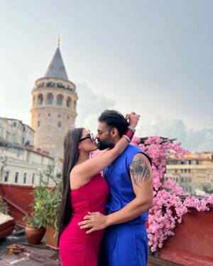 Tanika chawla Instagram - Making memories in Istanbul with my love ♥️🧿
..
#honeymoon #couple #galatatoweristanbul #shubhkitaani