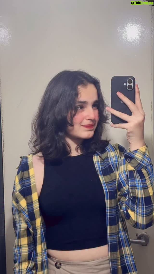 Tanishka Kuhad - 4.1K Likes - 💛