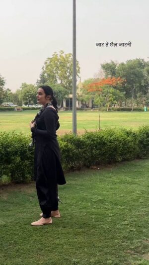 Tanishka Kuhad Instagram - जाटनी 🖤 @tanishkakuhad
.
.
.
.
.
#tanishkakuhad❤️ #bholenath🔱🕉️📿🙏❤️