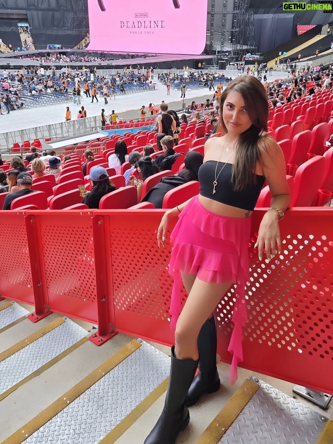 Actress Tannaz Davoodi HD Photos and Wallpapers December 2025 | Gethu ...