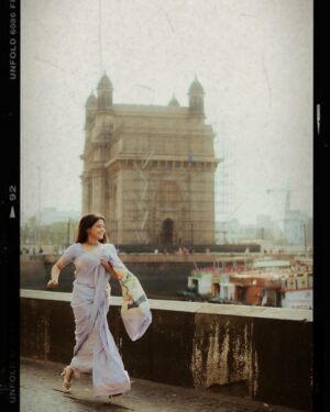 Tanvi Mundle Instagram - Lost in the City of Dreams āØ
.
.
.
.
.
#nostalgia #cityofdreams #portrait #retro #retrolove #bollywoodvibes #nostalgic #mumbaicity #love #grateful