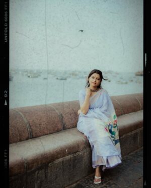 Tanvi Mundle Instagram - Lost in the City of Dreams āØ
.
.
.
.
.
#nostalgia #cityofdreams #portrait #retro #retrolove #bollywoodvibes #nostalgic #mumbaicity #love #grateful