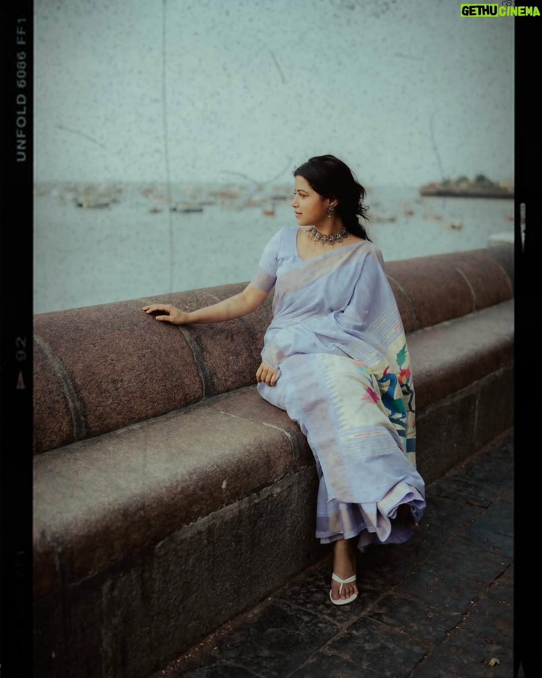 Tanvi Mundle - 136.8K Likes - Lost in the City of Dreams ✨
.
.
.
.
.
#nostalgia #cityofdreams #portrait #retro #retrolove #bollywoodvibes #nostalgic #mumbaicity #love #grateful