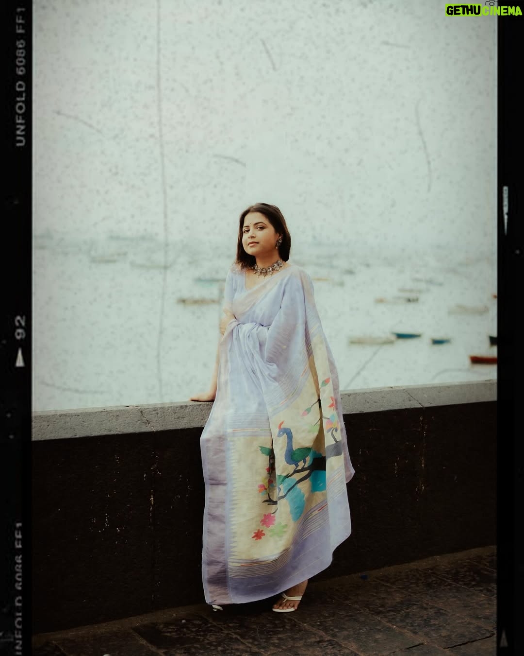Tanvi Mundle - 136.8K Likes - Lost in the City of Dreams ✨
.
.
.
.
.
#nostalgia #cityofdreams #portrait #retro #retrolove #bollywoodvibes #nostalgic #mumbaicity #love #grateful