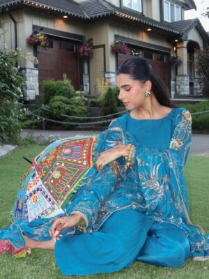 Tanvir Gill Instagram - desi girl in a videshi world ✨

Such a wholesome week filled with so much laughter, nach gana, late nights, tears, love & mirch masala 🌶️. Congratulations to my beautiful friend 💕

How lucky are we to be part of such a beautiful culture. The food, the outfits, the people, the grand gestures. I wouldn’t have it any other way . Please god make me desi every janam 🥺. 

#indianweddingbuzz #weddingdump #indianoutfit #southasianwomen