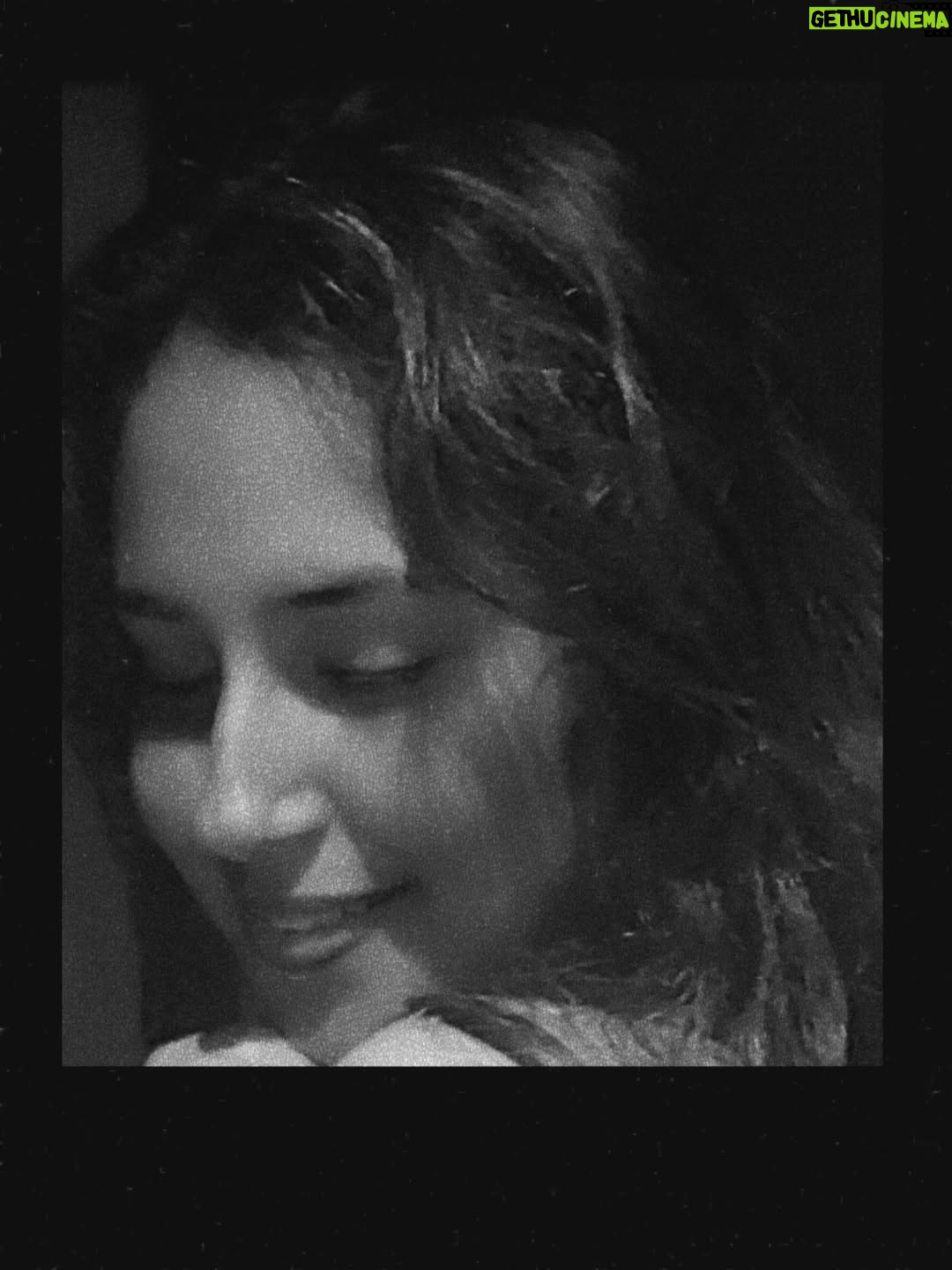 Tanya Jaiswal - 417 Likes - Dekha mujhe Toh Hosh Udd Gaye 🫣♥️