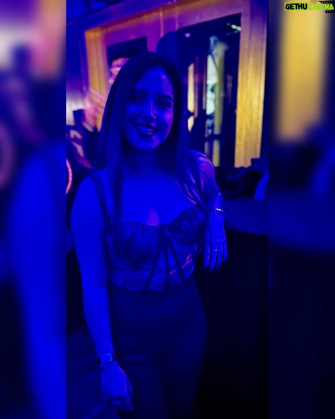 Tanya Jaiswal - 425 Likes - The New Year Eve 🥂