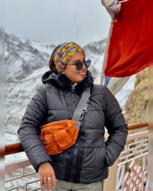 Tanya Jaiswal Instagram - Nature’s therapy: the mountains and me🥶💙