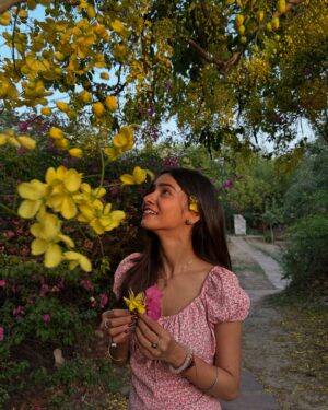 Tanya Singh Instagram - Every flower blooms in its own time🌼❤️✨