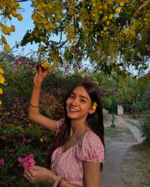 Tanya Singh Instagram - Every flower blooms in its own time🌼❤️✨