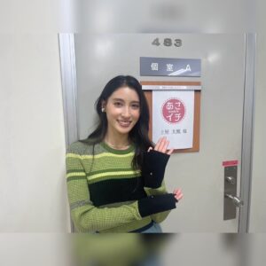 Tao Tsuchiya Instagram - .
こんばんは！
東京に帰ってきました。
大切なものを大切に受け取ってきたので
お伝え出来るときに
あらためて載せたいと思います🙏✨️
.
今日は嬉しいお知らせを☺️
明日10月3日、あさ8時15分から
#NHK総合テレビ で放送される
「 #あさイチ プレミアムトーク 」に
#杉咲花 ちゃんが登場するのですが、
. 
https://www.web.nhk/tv/an/asaichi/pl/series-tep-KV93JMQRY8/ep/G5Q531616V 
.
なんとなんと、
私が花のおともだちとして
VTRで参加させていただきます！
大好きで大切な花について
心を込めてお話してきました✨️
私は話すのがあまり上手くないので
伝えたいことがたくさんあっても
言葉を選びきれていないことが心配ですが💦
ぜひぜひぜひ！
楽しい朝をご一緒出来たら嬉しいです☺️
. 
outfit
@akaneutsunomiya 
accessories 
@e.m.__official