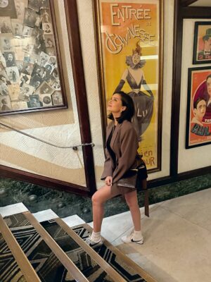 Tara Sutaria Instagram - Summer 🇮🇹🍋🍾🍝🦞🇬🇧🍸📸🎹🍒