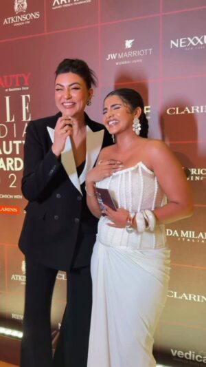 Tarini Shah Instagram - unavailable for 10 business day because I’m gonna be soaking this innnn 😭😭😭😭

thank you for being as kind as you are beautiful @sushmitasen47 🥺

wearing @ozeqo for @elleindia beauty awards 💕